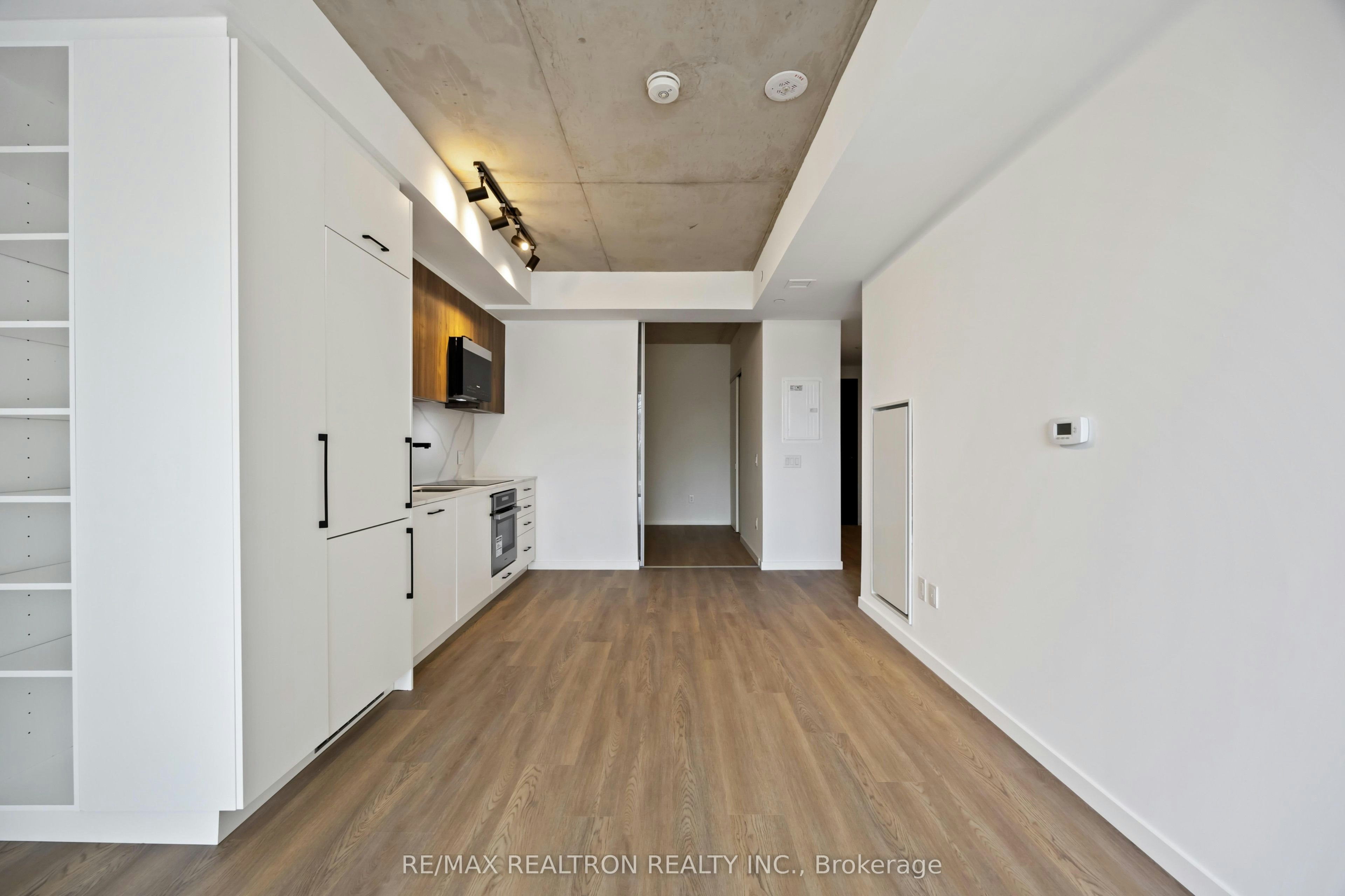 689 The Queensway N/A, Toronto, ON, M8Y 0C9 - 7
