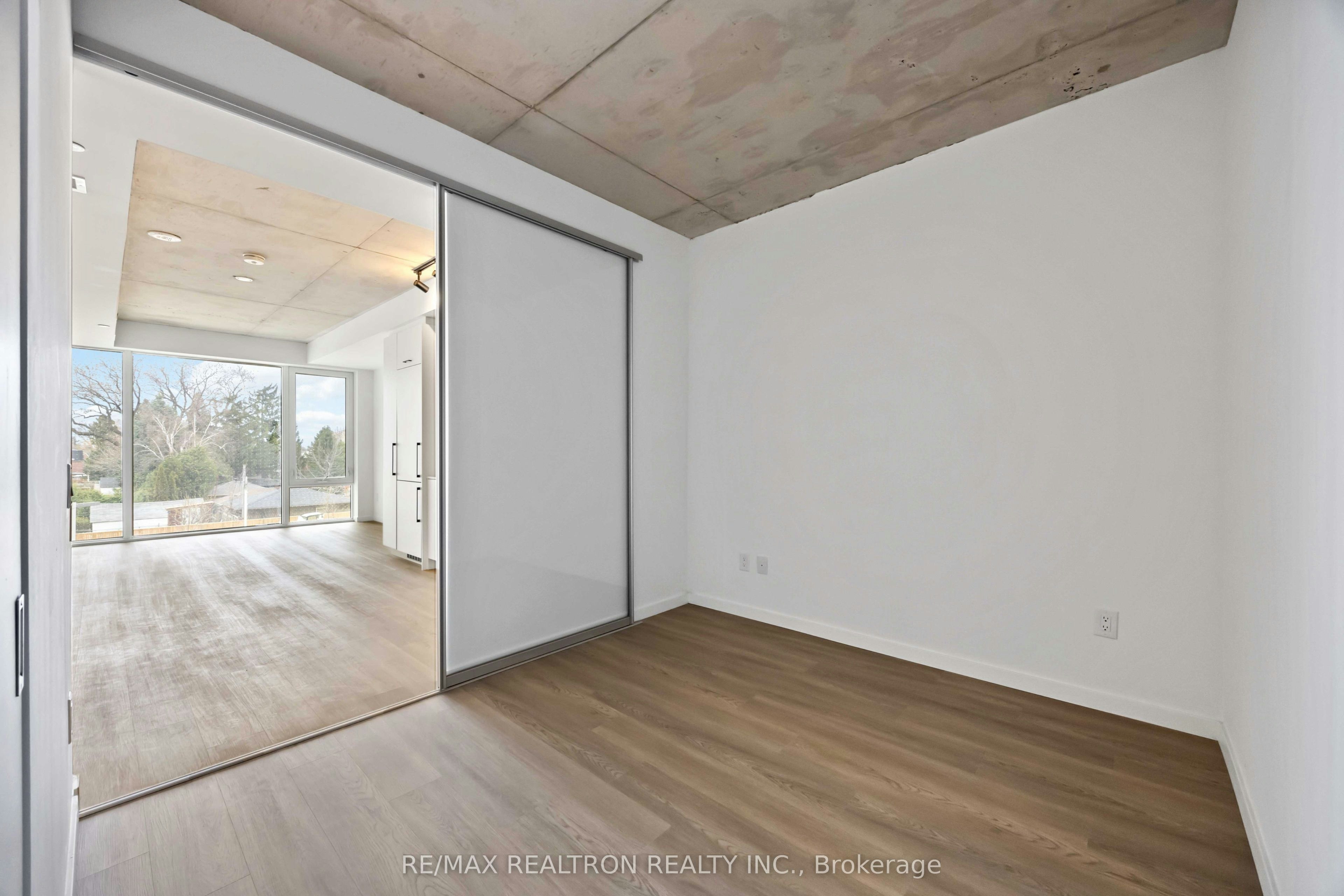 689 The Queensway N/A, Toronto, ON, M8Y 0C9 - 16