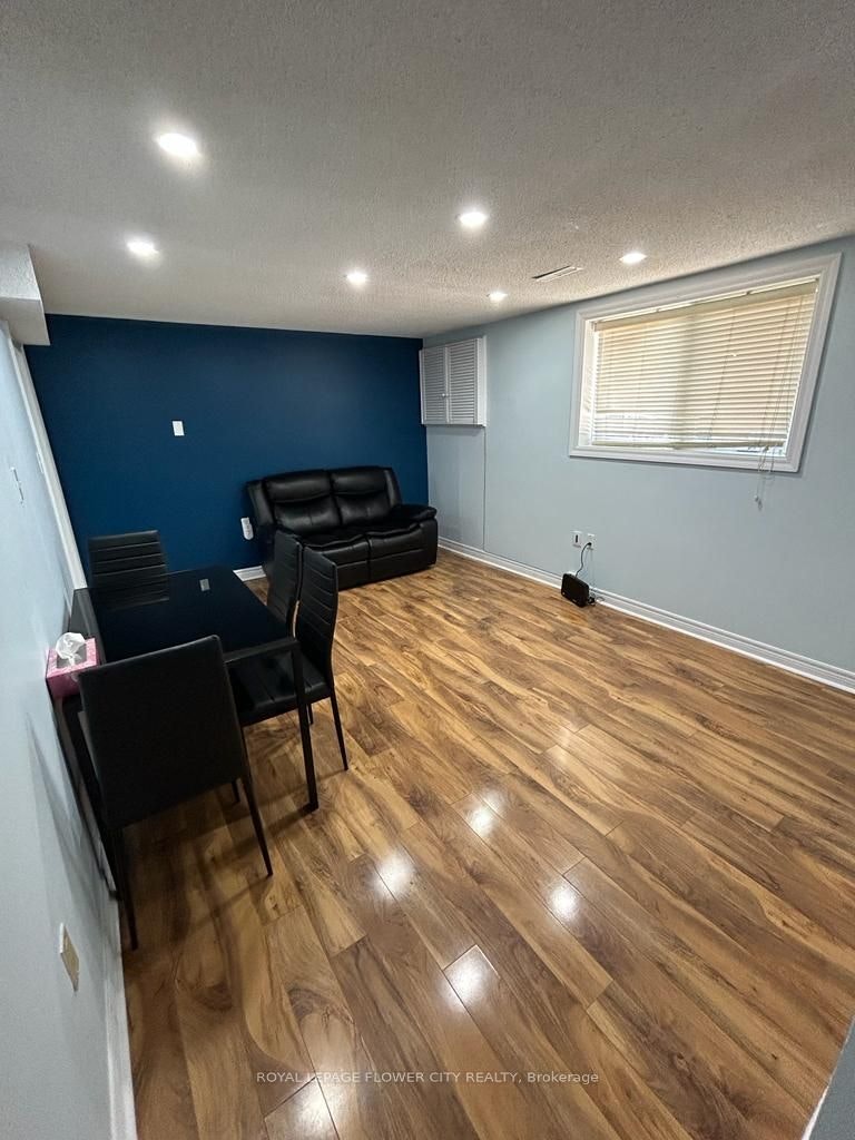 Bsmt-4 Lascelles Blvd Drive, Brampton, ON, L6S 3T3 - 4