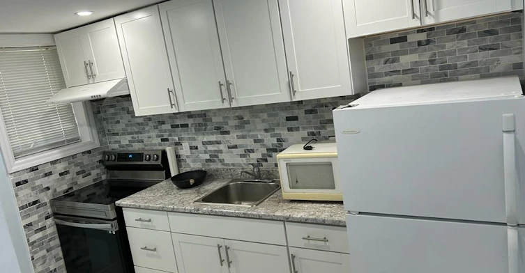 Bsmt-4 Lascelles Blvd Drive, Brampton, ON, L6S 3T3 - 2