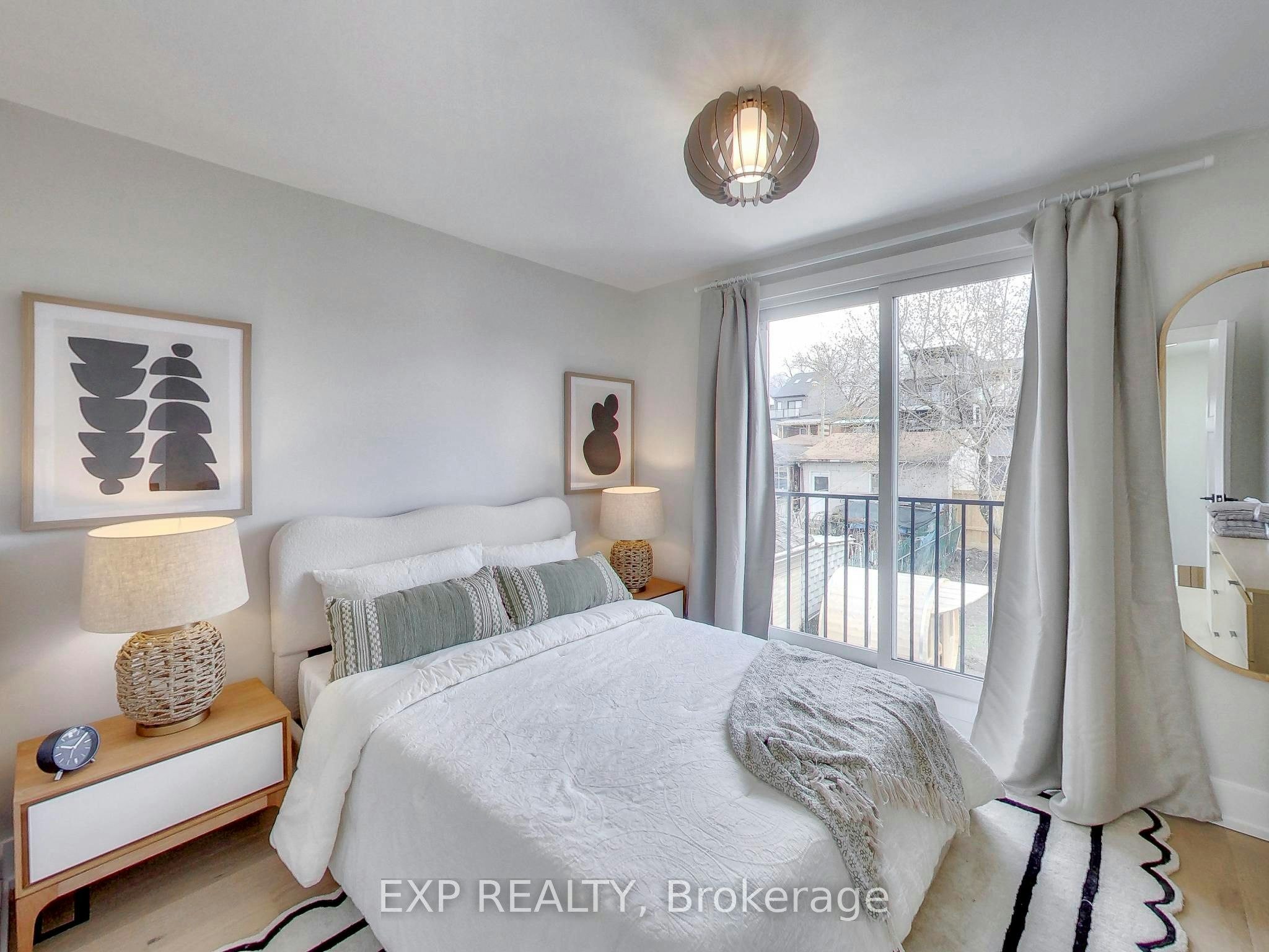 37 Gilbert Avenue, Toronto, ON, M6E 4W2 - 15