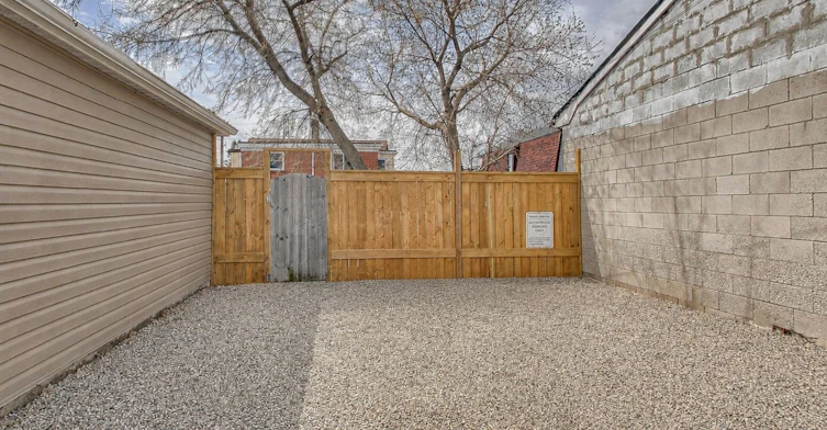 37 Gilbert Avenue, Toronto, ON, M6E 4W2 - 32