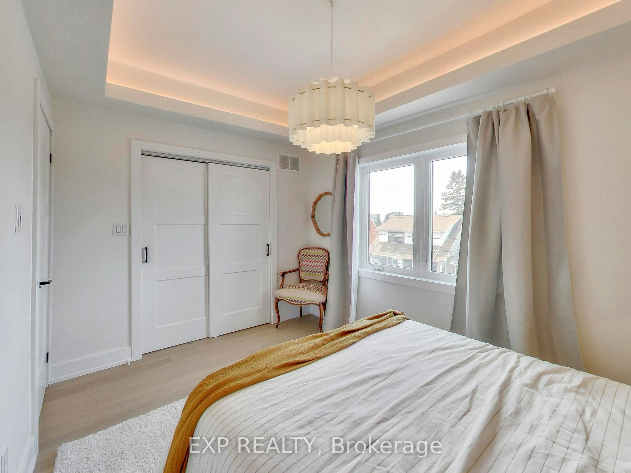 37 Gilbert Avenue, Toronto, ON, M6E 4W2 - 14