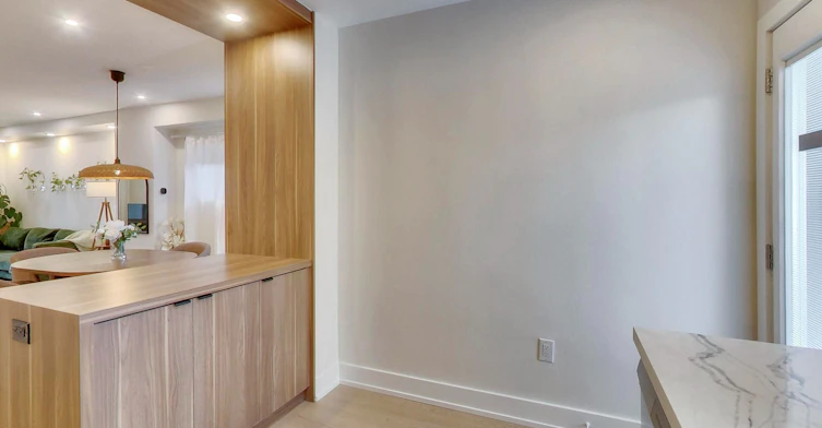 37 Gilbert Avenue, Toronto, ON, M6E 4W2 - 11