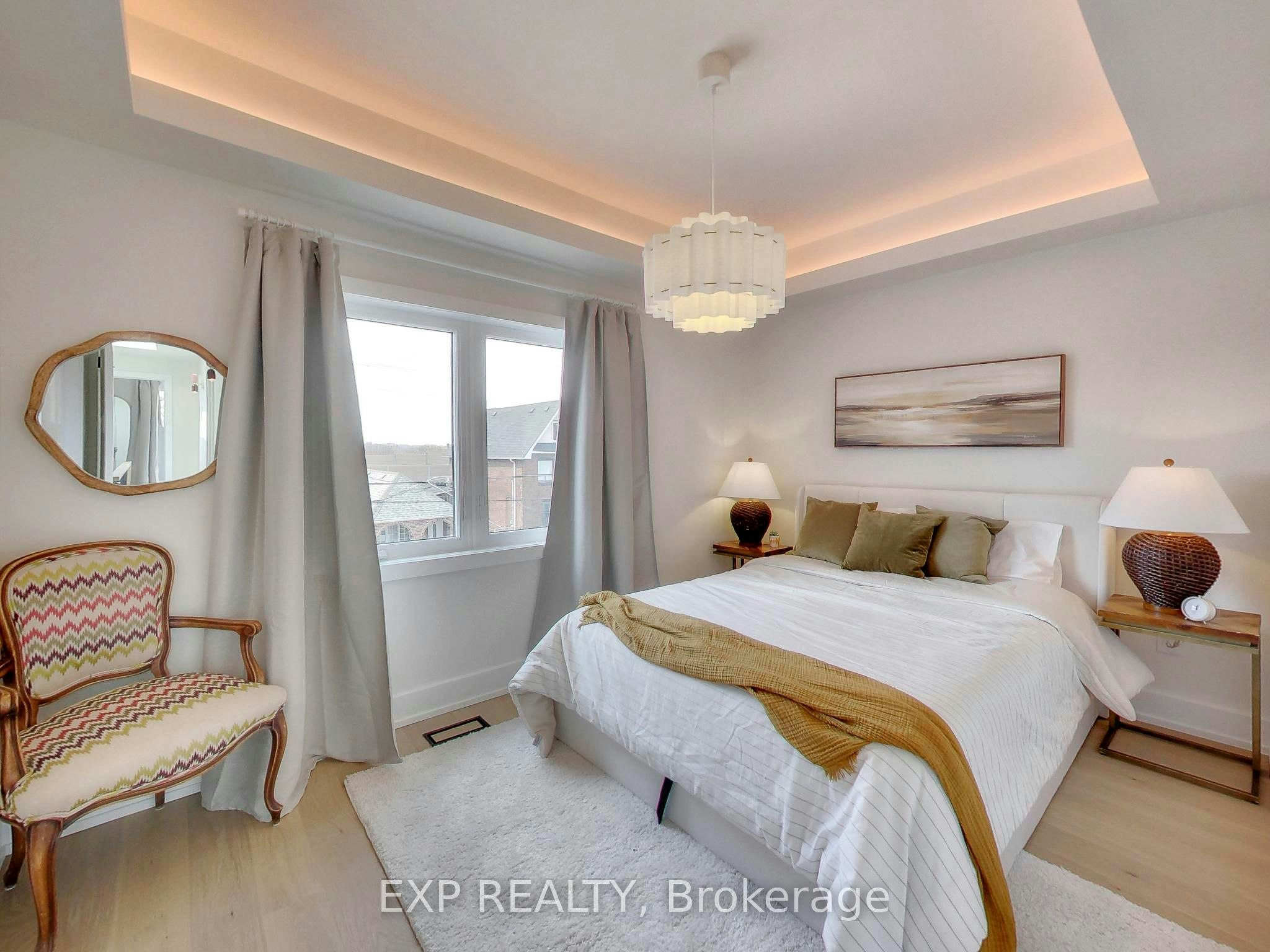 37 Gilbert Avenue, Toronto, ON, M6E 4W2 - 13