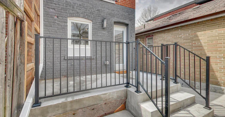 37 Gilbert Avenue, Toronto, ON, M6E 4W2 - 25