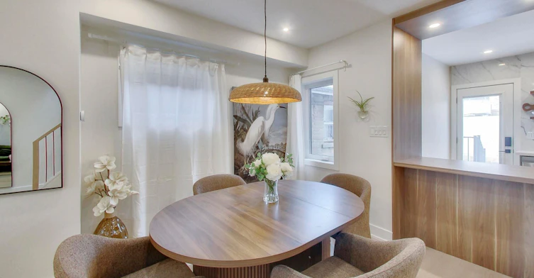 37 Gilbert Avenue, Toronto, ON, M6E 4W2 - 7
