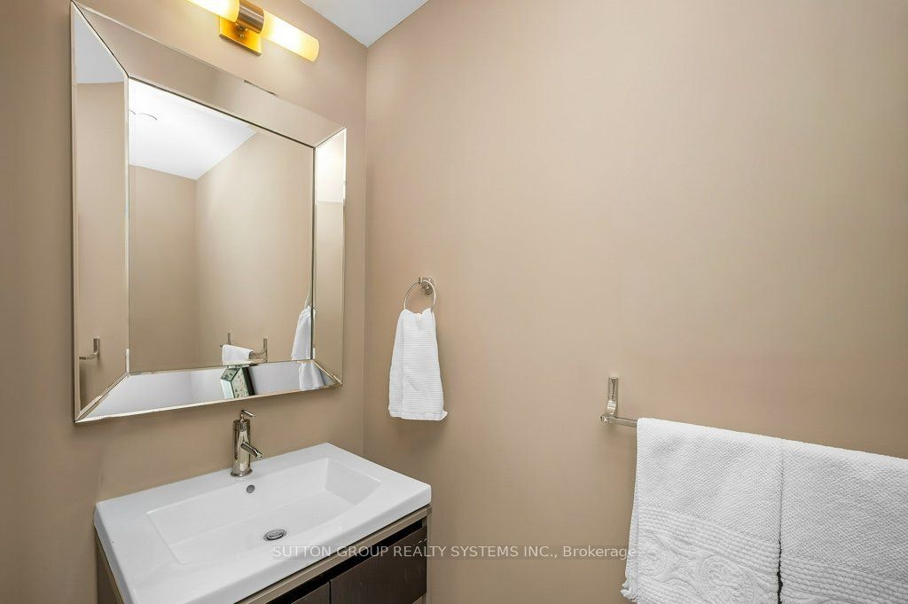 B814-3500 Lakeshore Road W, Oakville, ON, L6L 0B4 - 24