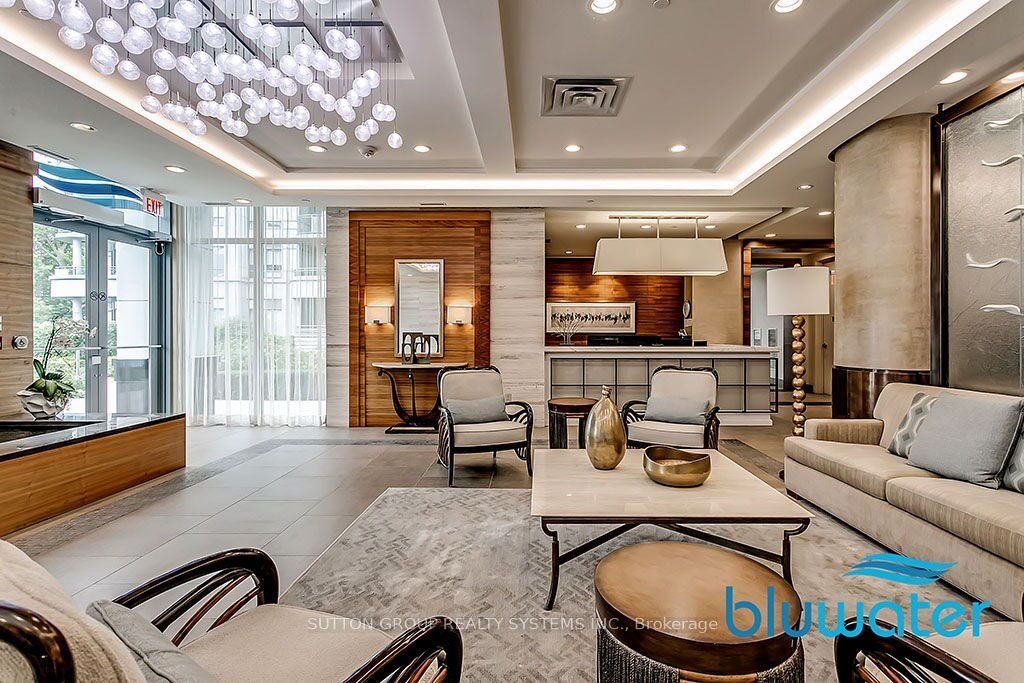 B814-3500 Lakeshore Road W, Oakville, ON, L6L 0B4 - 2