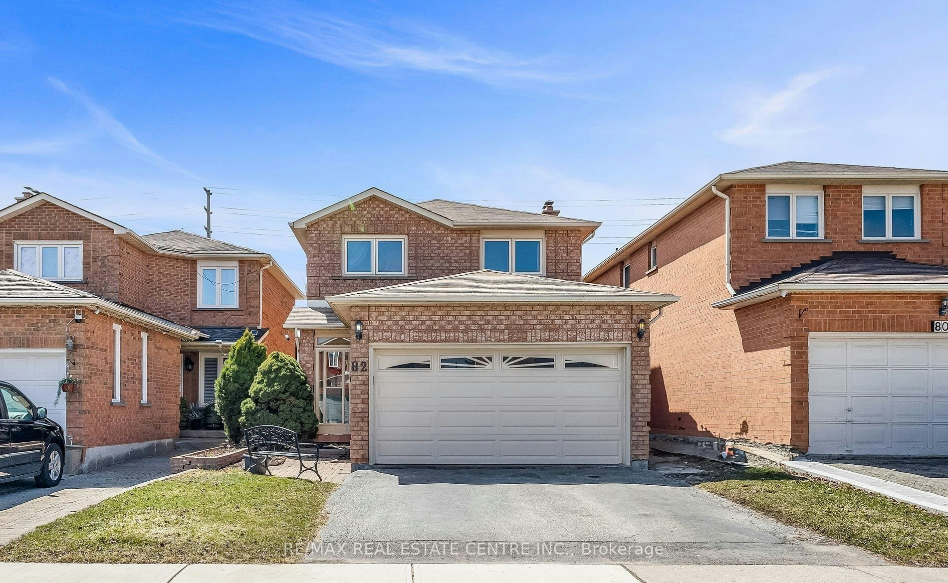 82 Candy Crescent, Brampton, ON, L6X 3Z9