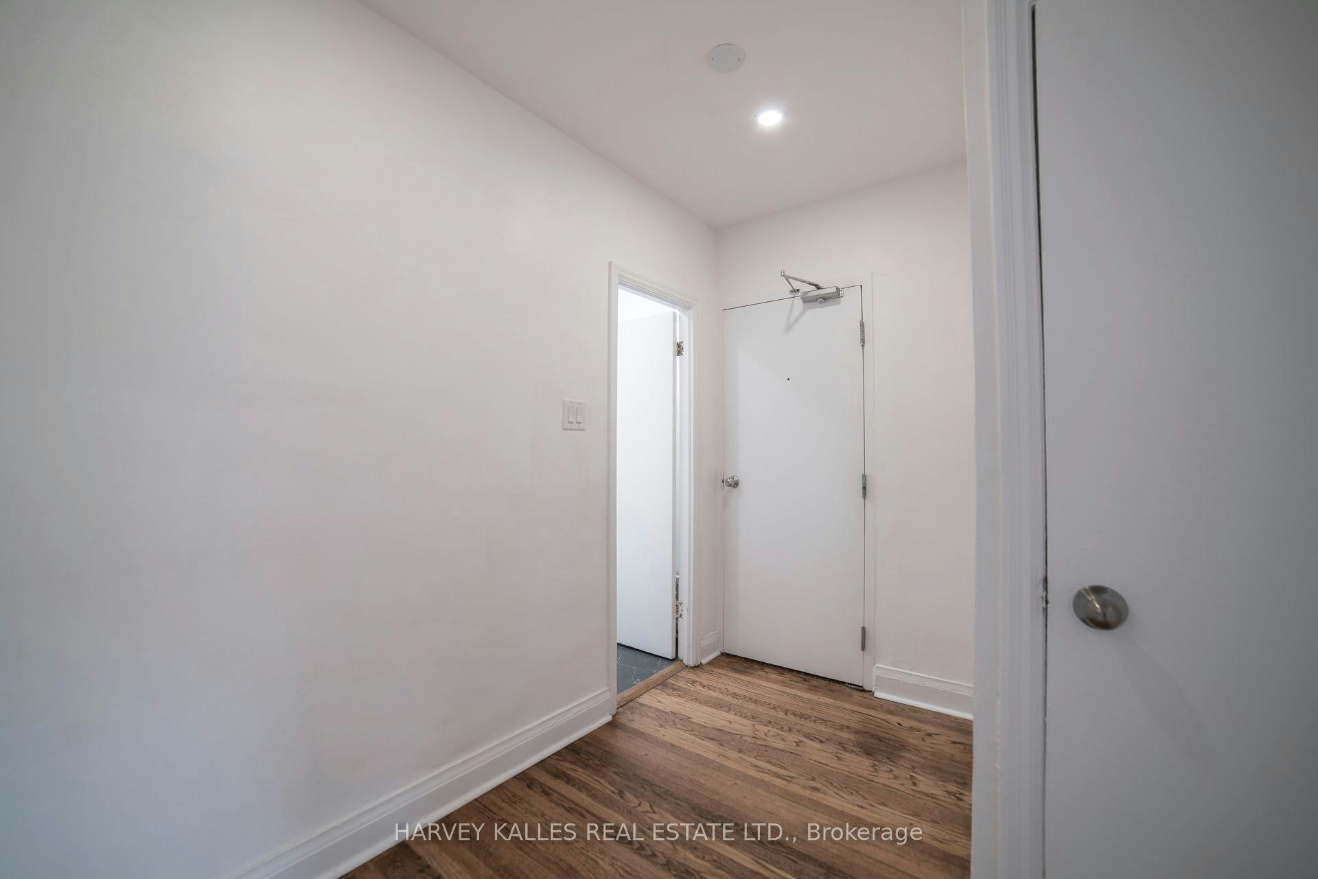 1-1980 Eglinton Avenue W, Toronto, ON, M6E 2J9 - 9