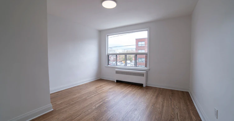 1-1980 Eglinton Avenue W, Toronto, ON, M6E 2J9 - 6