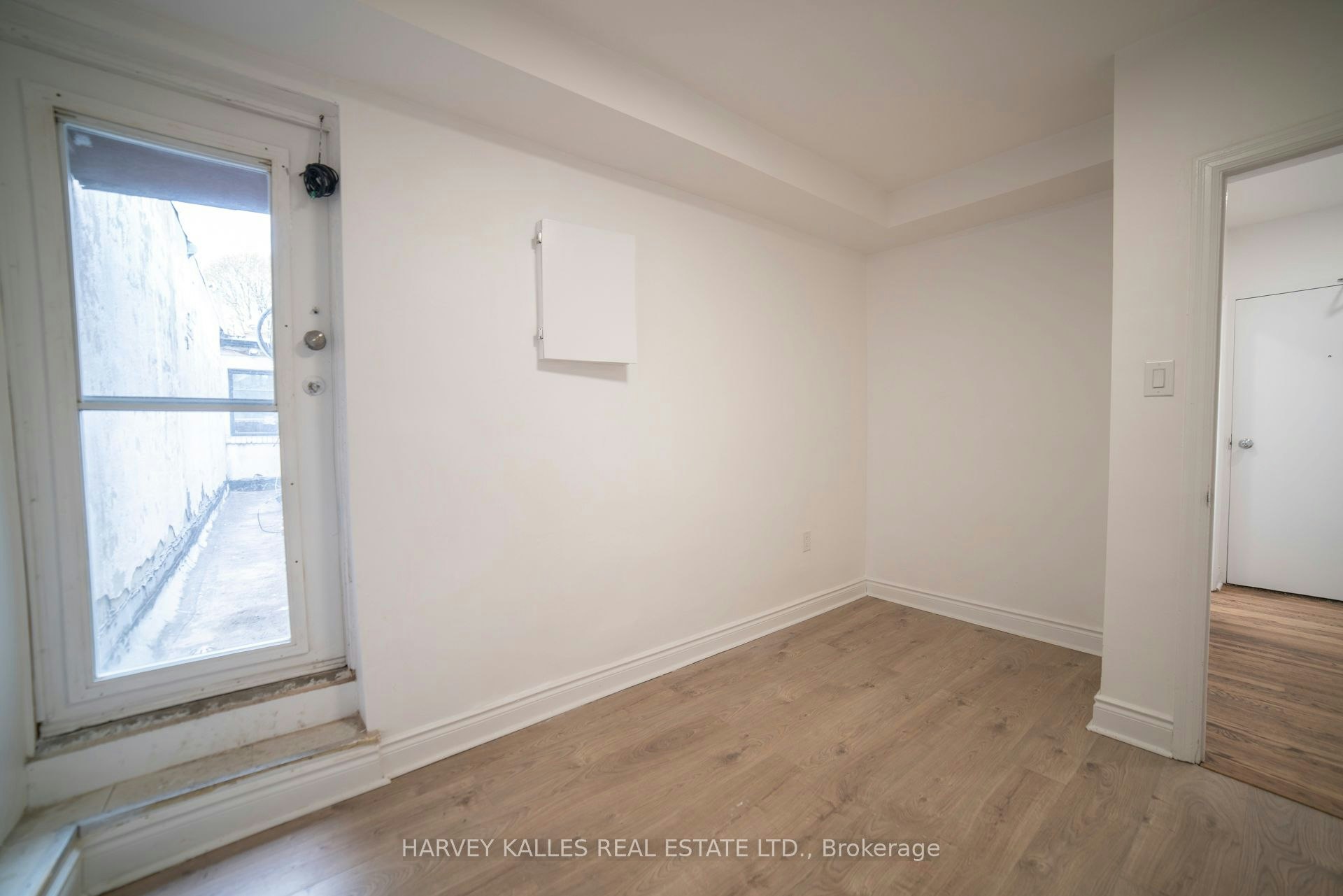 1-1980 Eglinton Avenue W, Toronto, ON, M6E 2J9 - 11