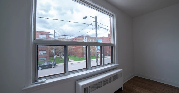 1-1980 Eglinton Avenue W, Toronto, ON, M6E 2J9 - 8