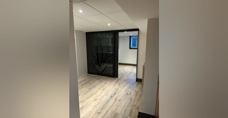 Unit 2-21 Flamingo Crescent, Toronto, ON, M6M 4E9 - 5