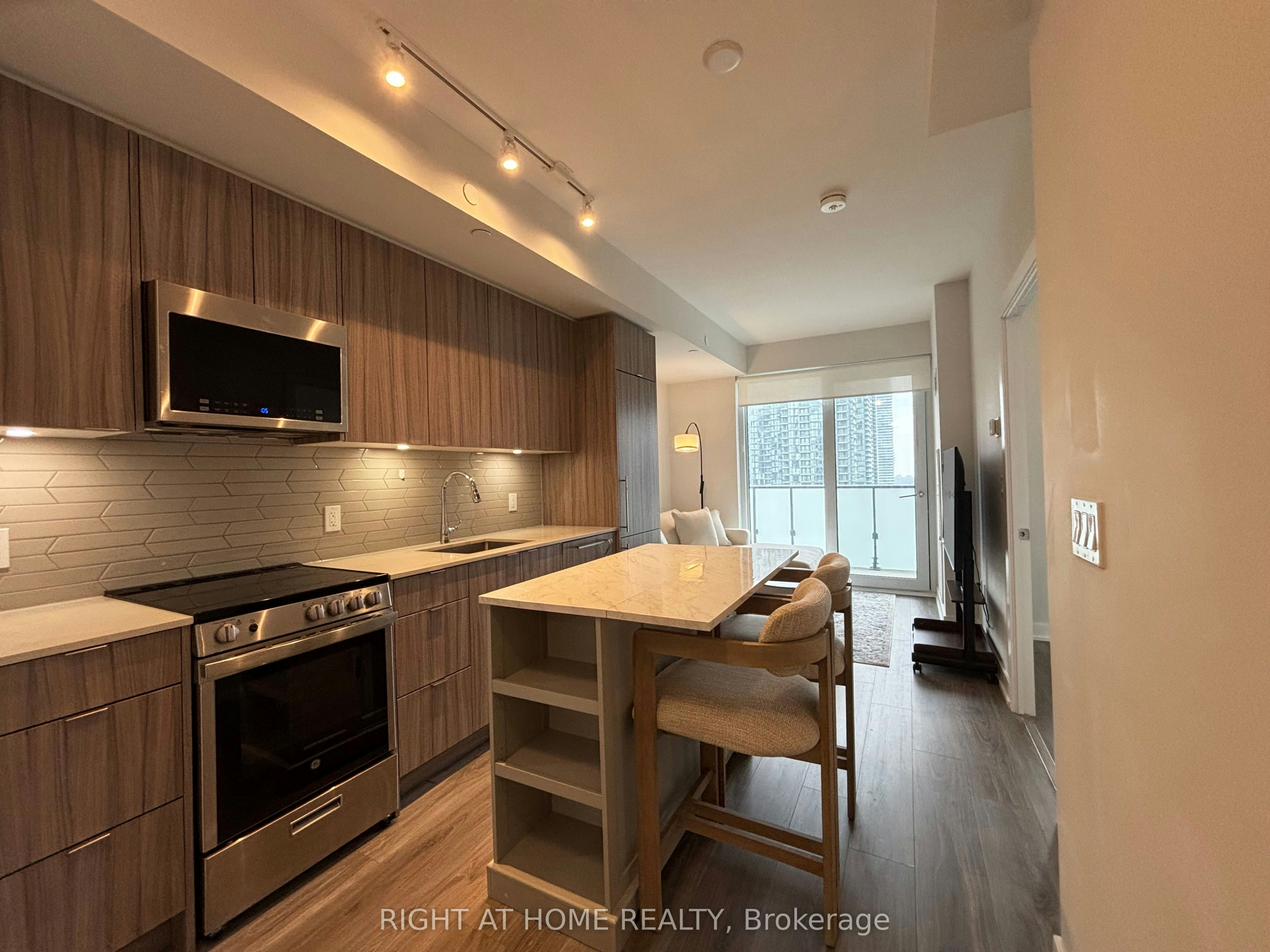 1707-4130 Parkside Village Drive, Mississauga, ON, L5B 0L7 - 3
