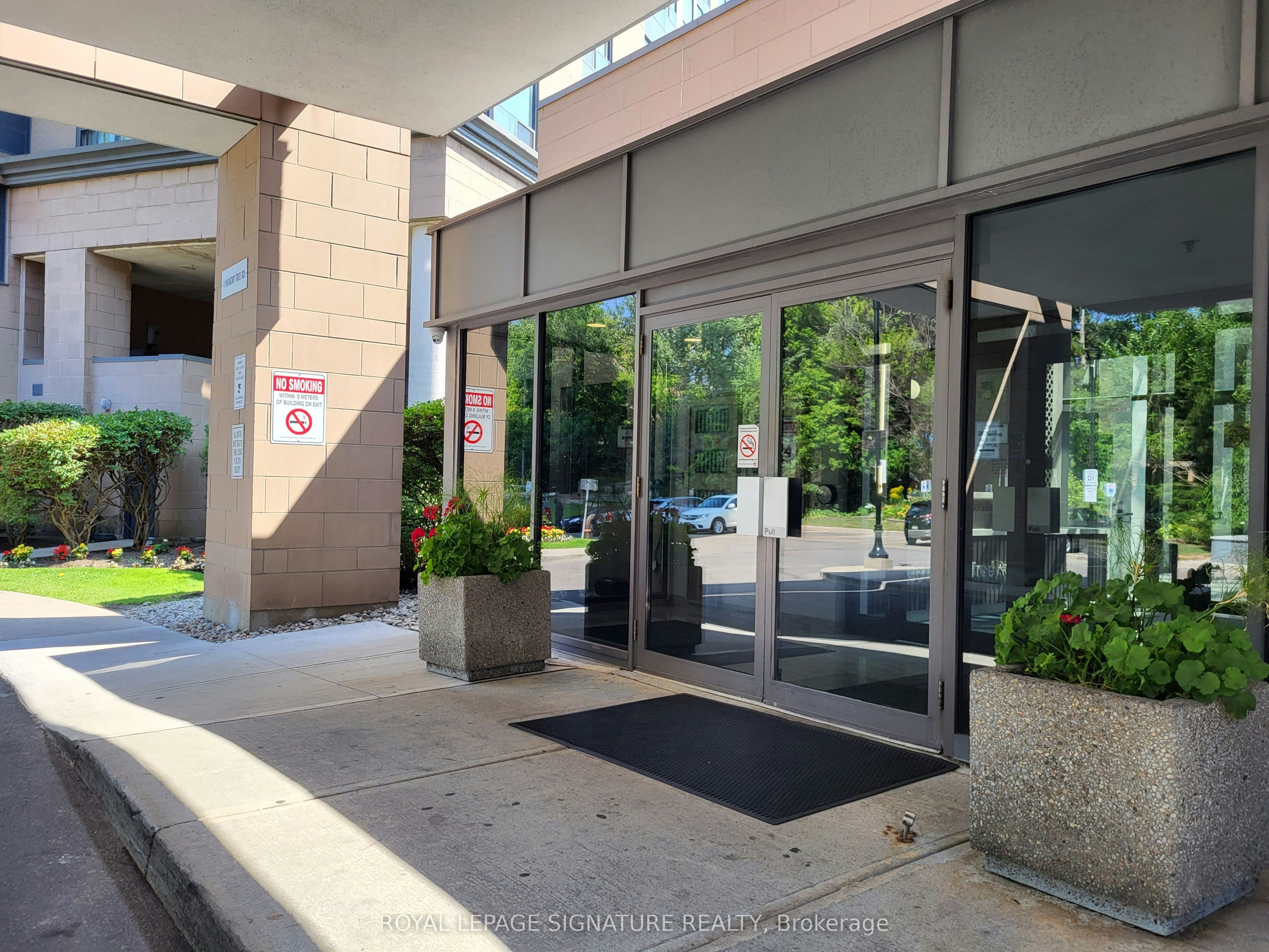 1207-1 Hickory Tree Road, Toronto, ON, M9N 3W4 - 3