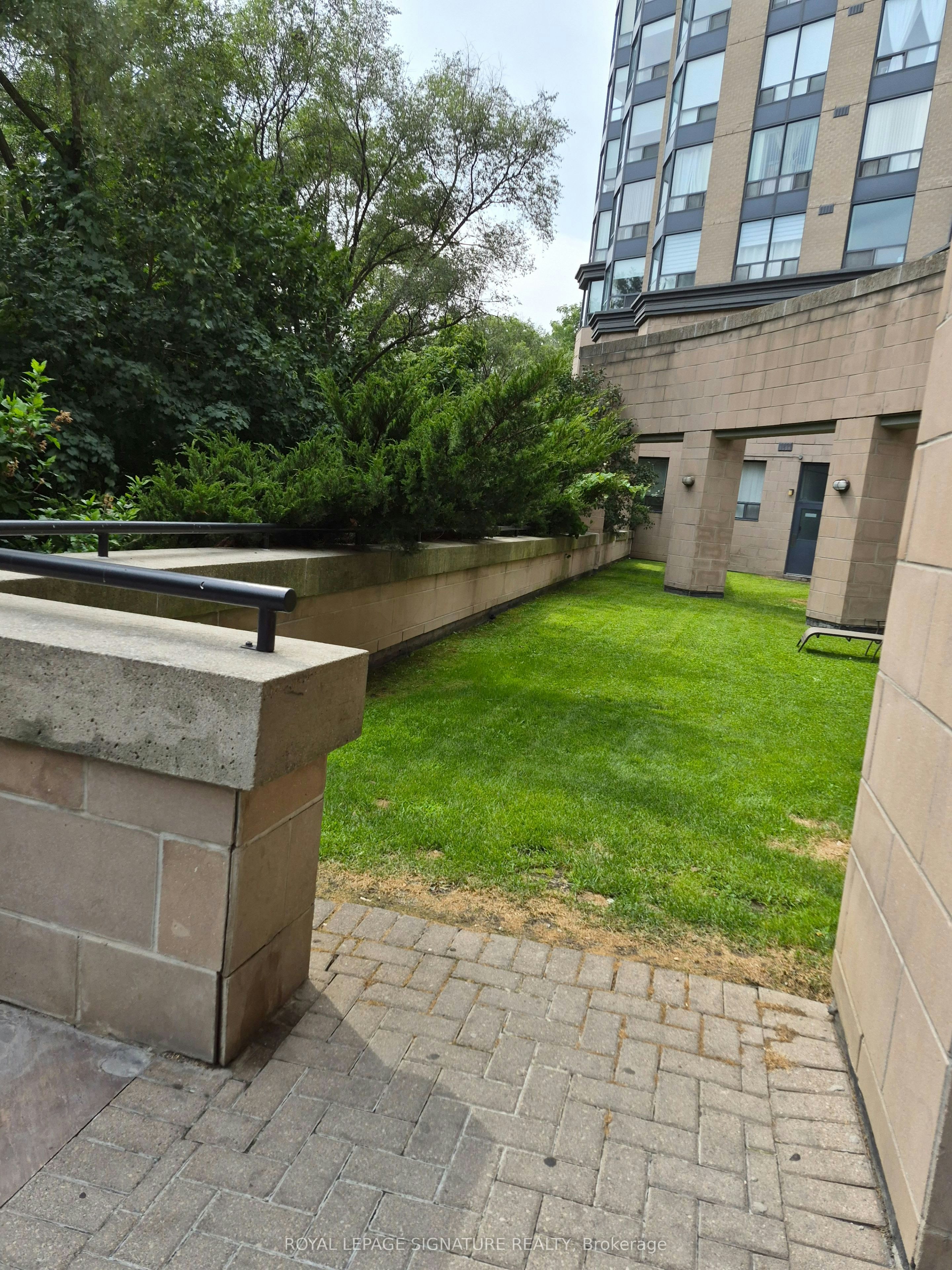 1207-1 Hickory Tree Road, Toronto, ON, M9N 3W4 - 29