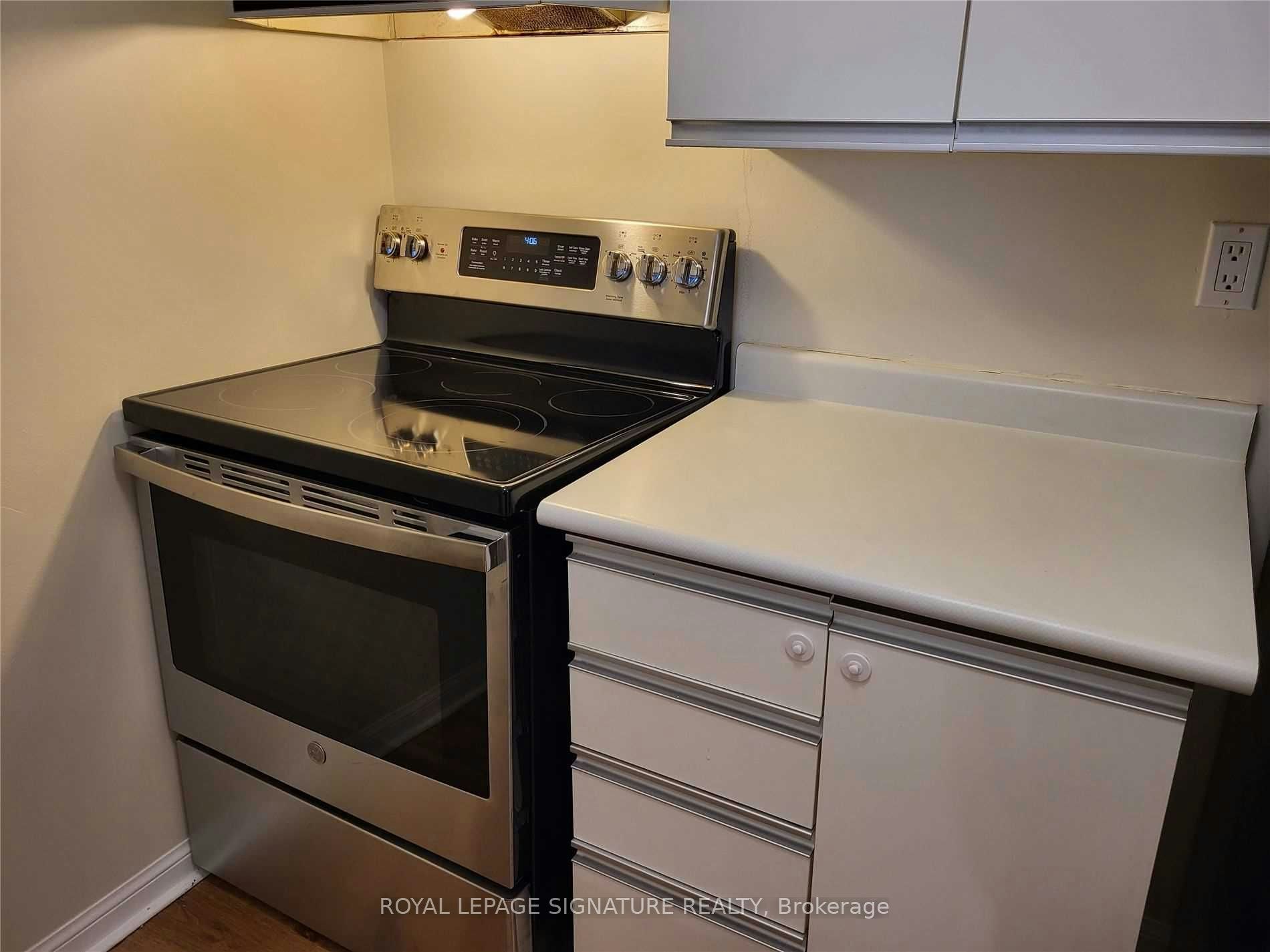 1207-1 Hickory Tree Road, Toronto, ON, M9N 3W4 - 10