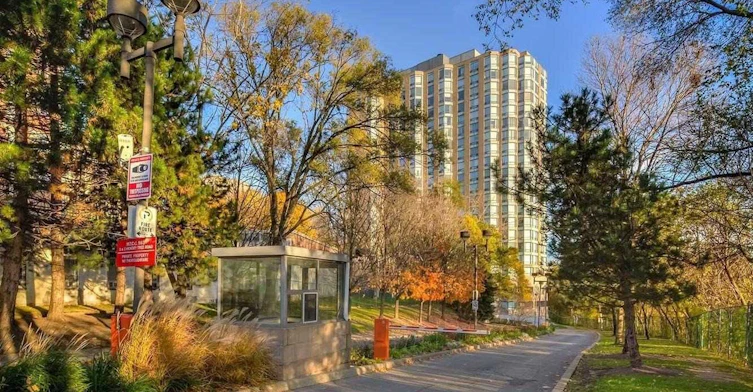 1207-1 Hickory Tree Road, Toronto, ON, M9N 3W4 - 4