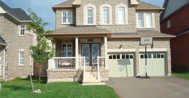 2486 Wasaga Drive, Oakville, ON, L6H 0E1