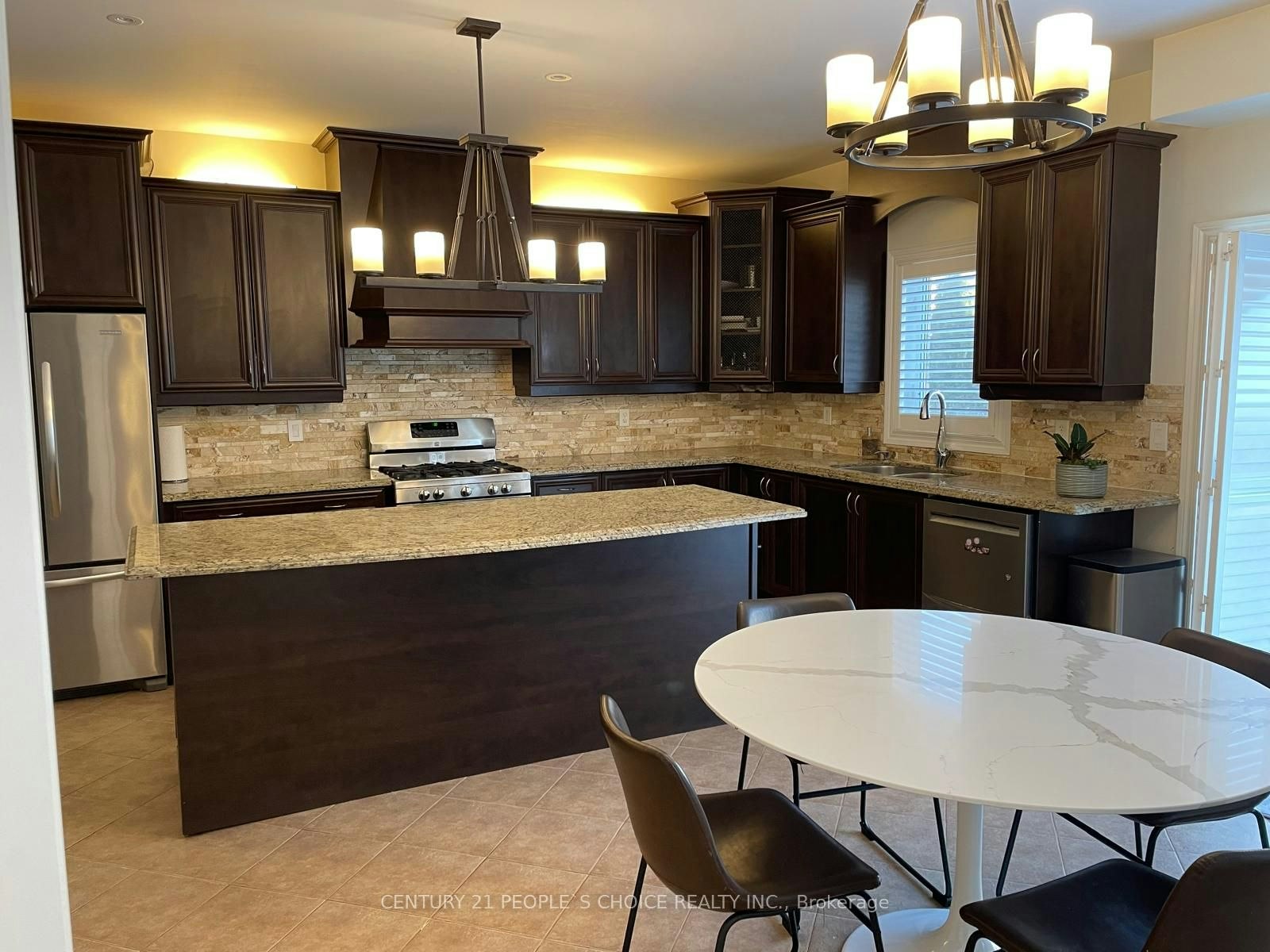 2486 Wasaga Drive, Oakville, ON, L6H 0E1 - 5