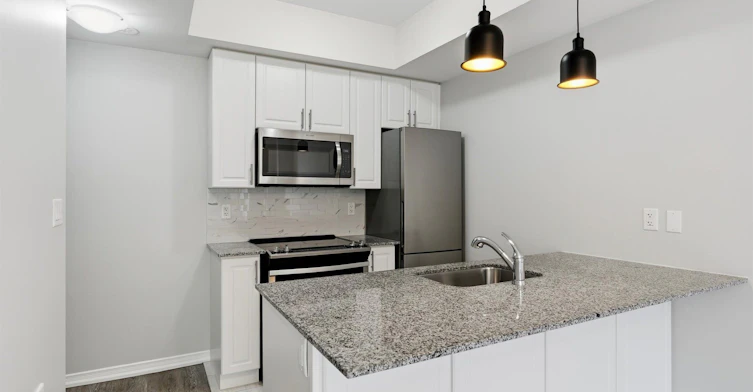58-28 Fieldway Road, Toronto, ON, M8Z 0E3 - 9