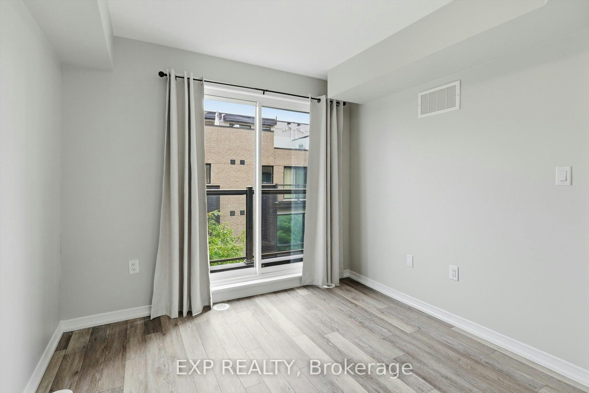 58-28 Fieldway Road, Toronto, ON, M8Z 0E3 - 16