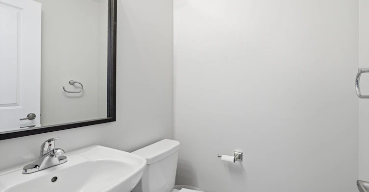 58-28 Fieldway Road, Toronto, ON, M8Z 0E3 - 12