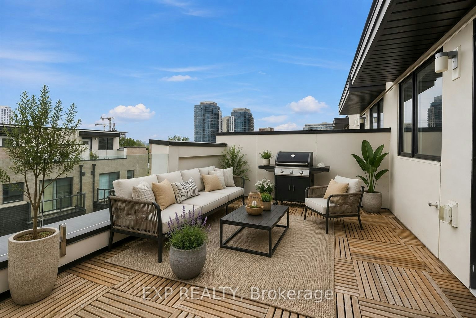 58-28 Fieldway Road, Toronto, ON, M8Z 0E3