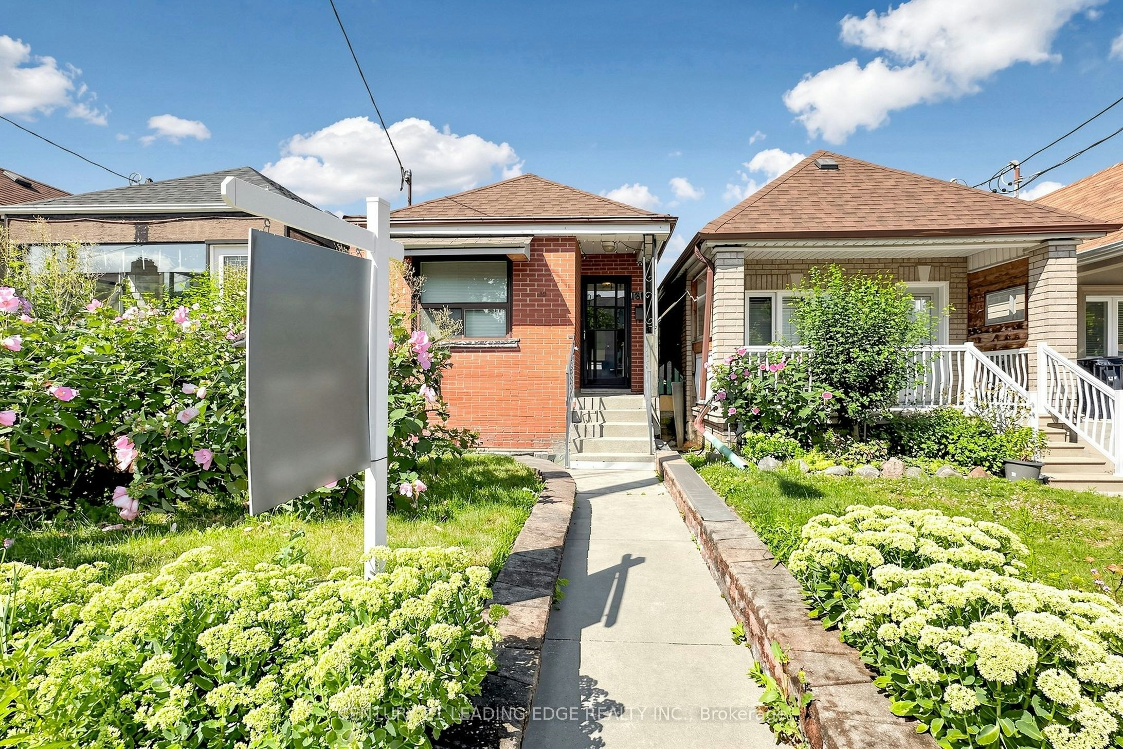 180 Gilbert Avenue, Toronto, ON, M6E 4W5