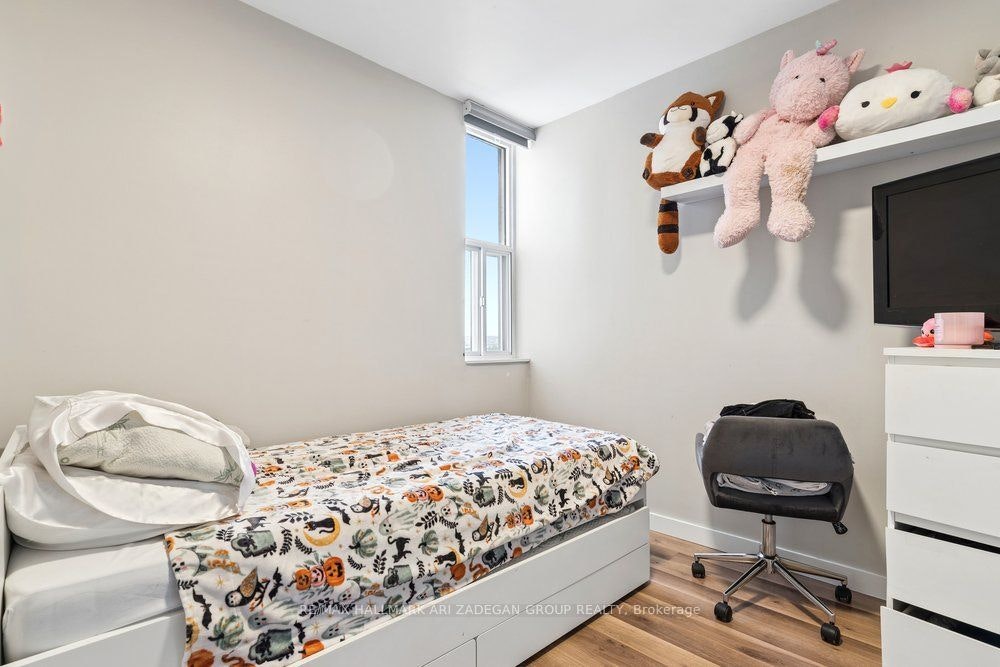1406-975 Warwick Court, Burlington, ON, L7T 3Z7 - 11