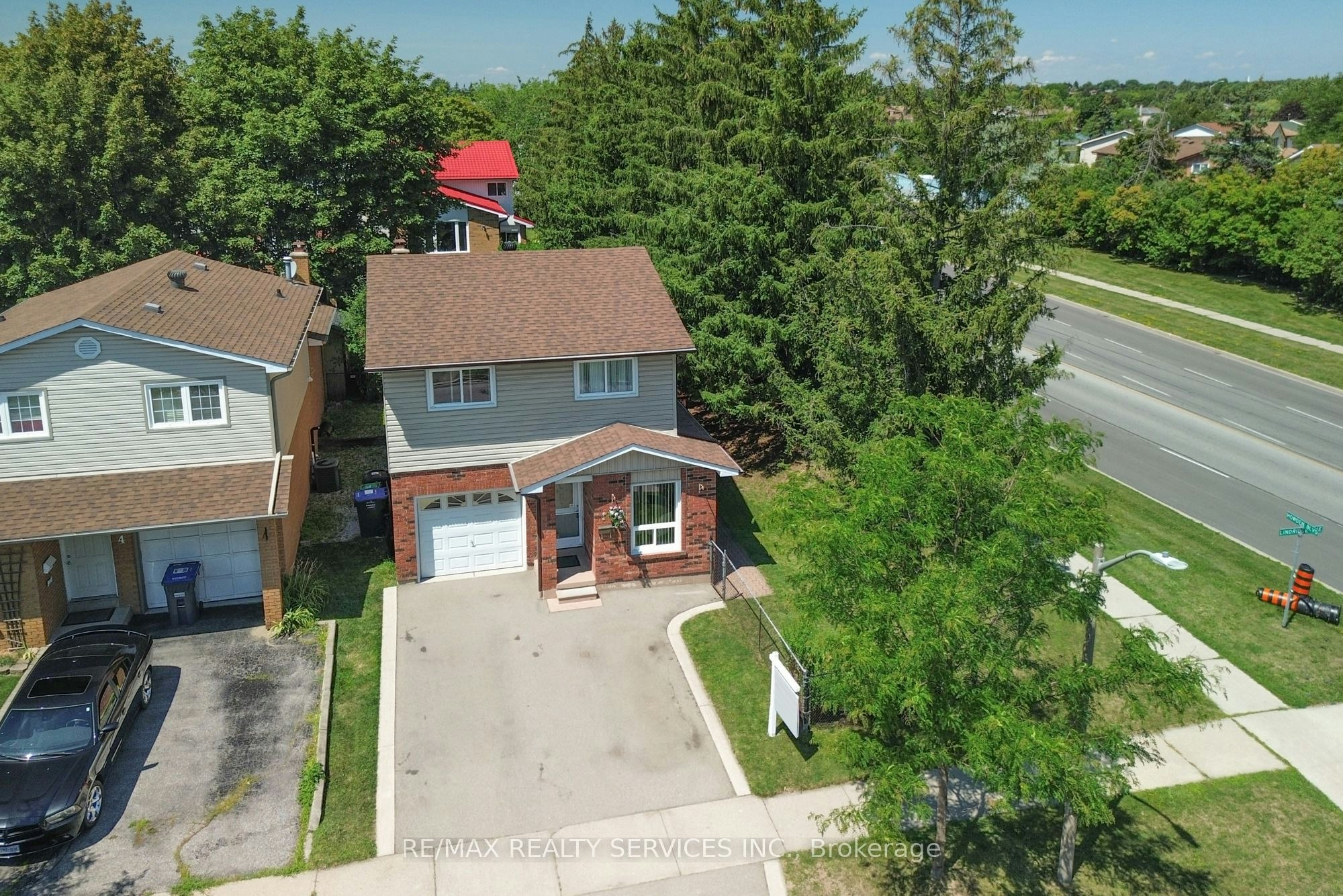 2 Lindridge Avenue, Brampton, ON, L6S 3W9 - 29