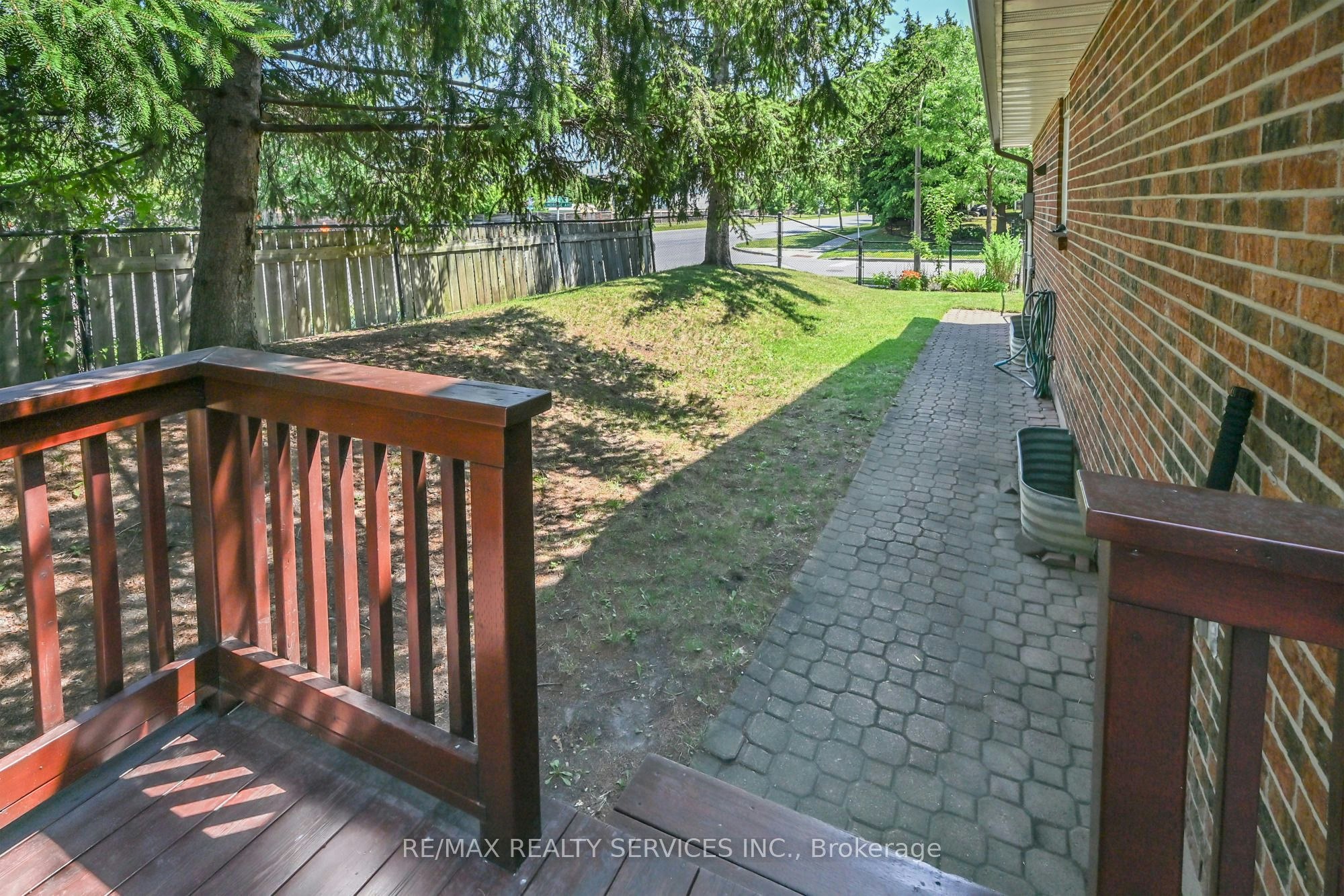 2 Lindridge Avenue, Brampton, ON, L6S 3W9 - 27