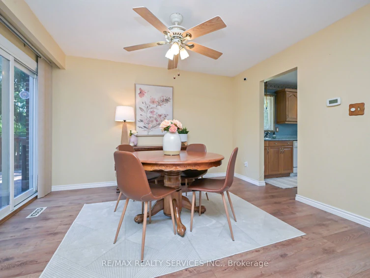2 Lindridge Avenue, Brampton, ON, L6S 3W9 - 10