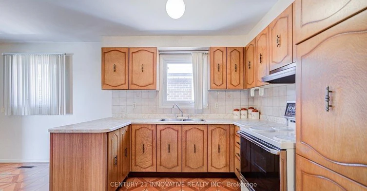 9 Capstan Court, Toronto, ON, M3L 2M9 - 14