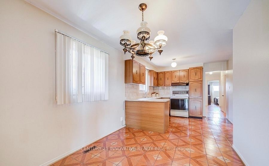 9 Capstan Court, Toronto, ON, M3L 2M9 - 22