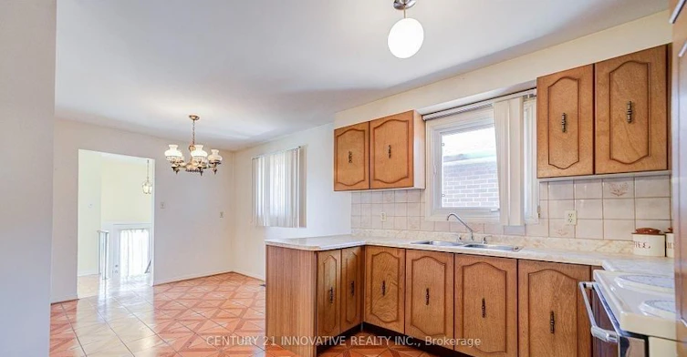 9 Capstan Court, Toronto, ON, M3L 2M9 - 24