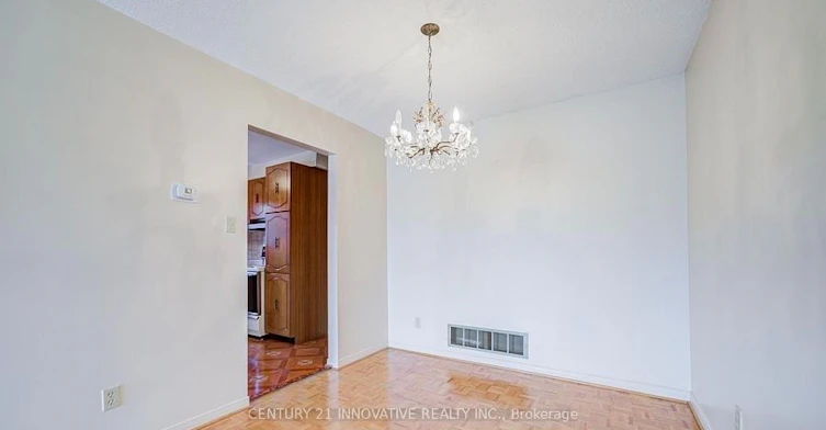 9 Capstan Court, Toronto, ON, M3L 2M9 - 3