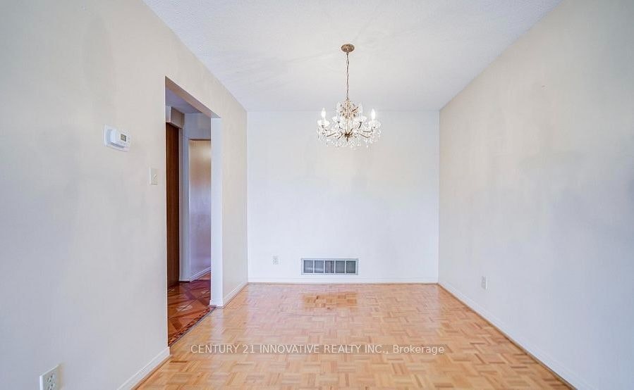 9 Capstan Court, Toronto, ON, M3L 2M9 - 32
