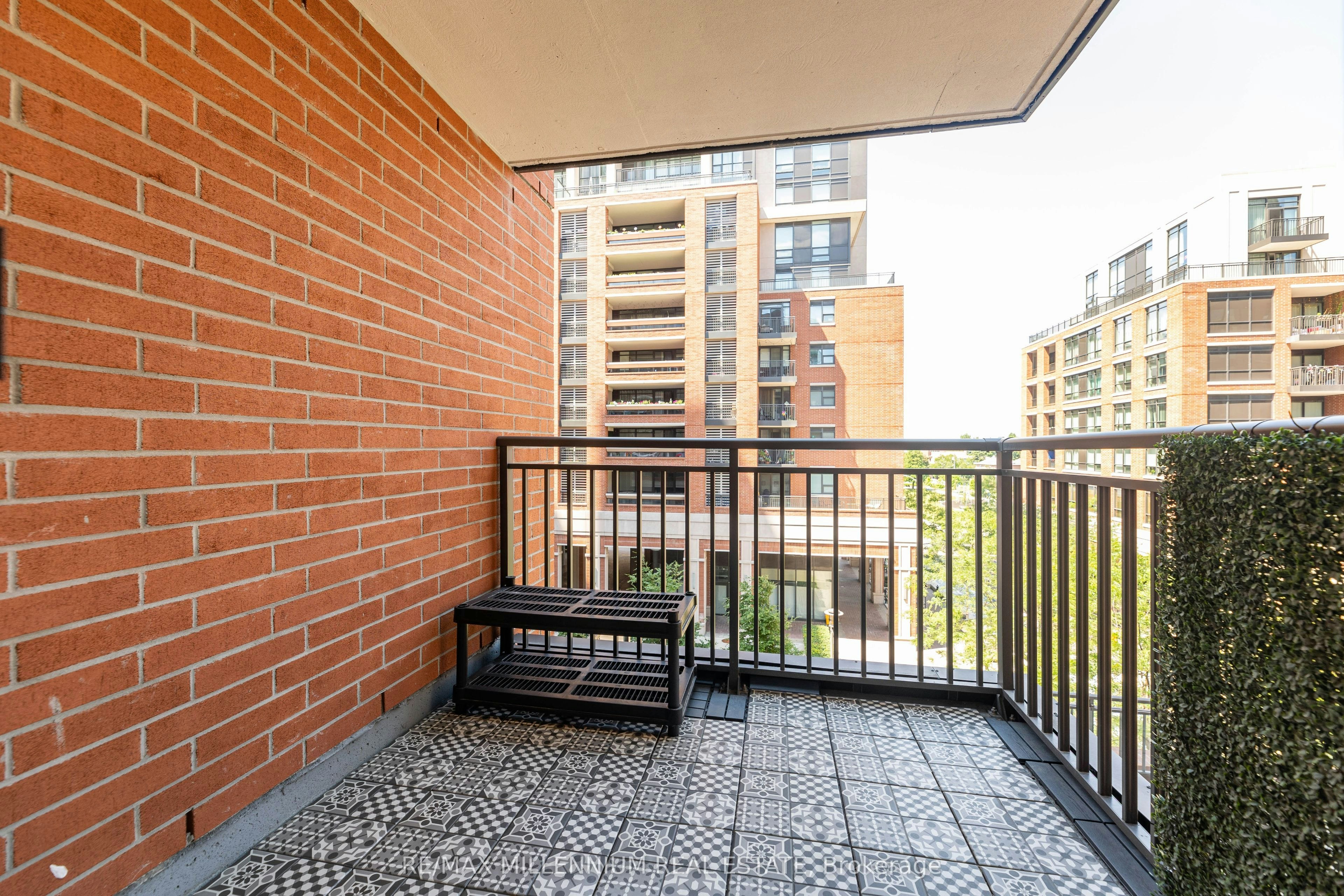 334-830 Lawrence Avenue, Toronto, ON, M6A 0B6 - 8