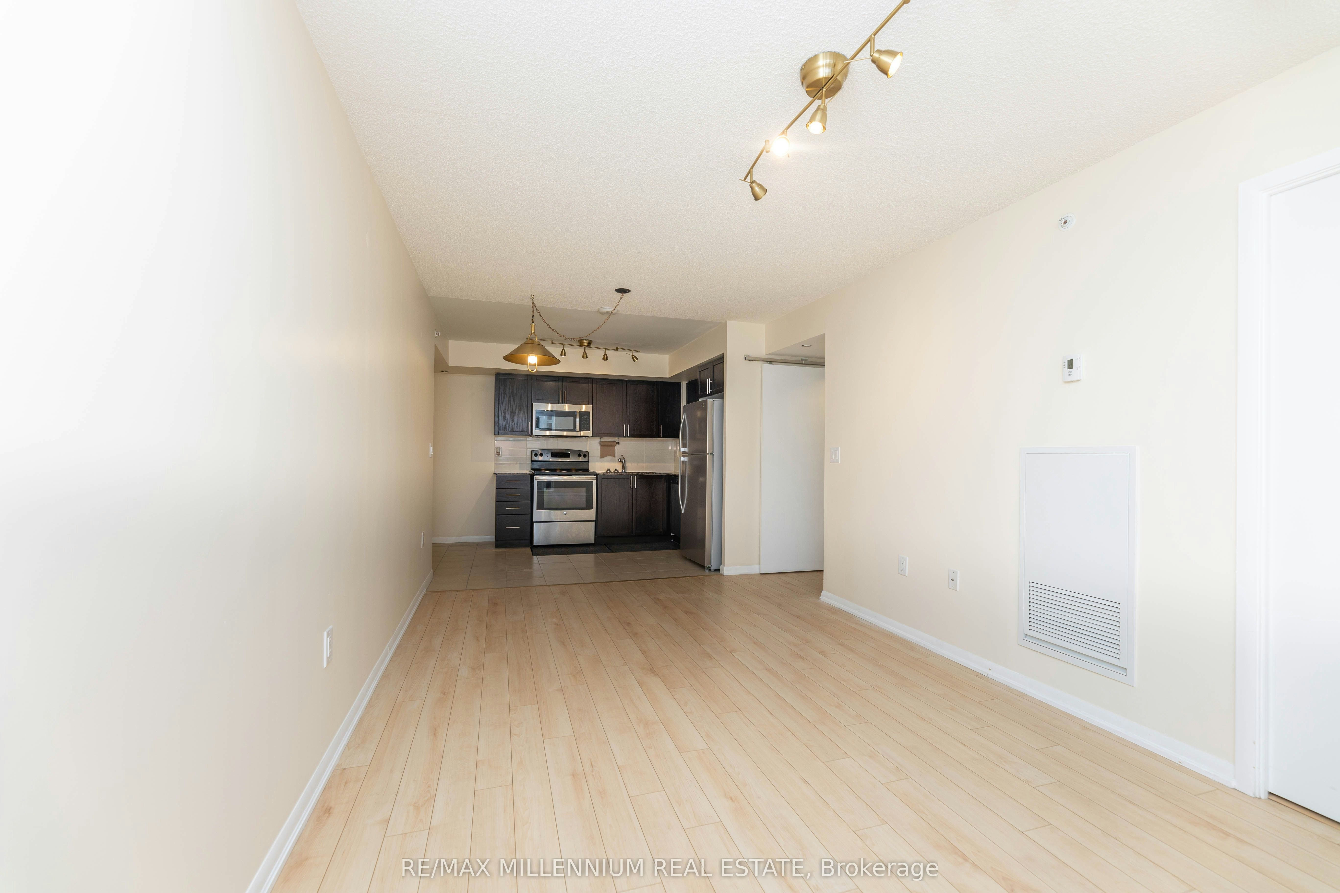 334-830 Lawrence Avenue, Toronto, ON, M6A 0B6 - 14