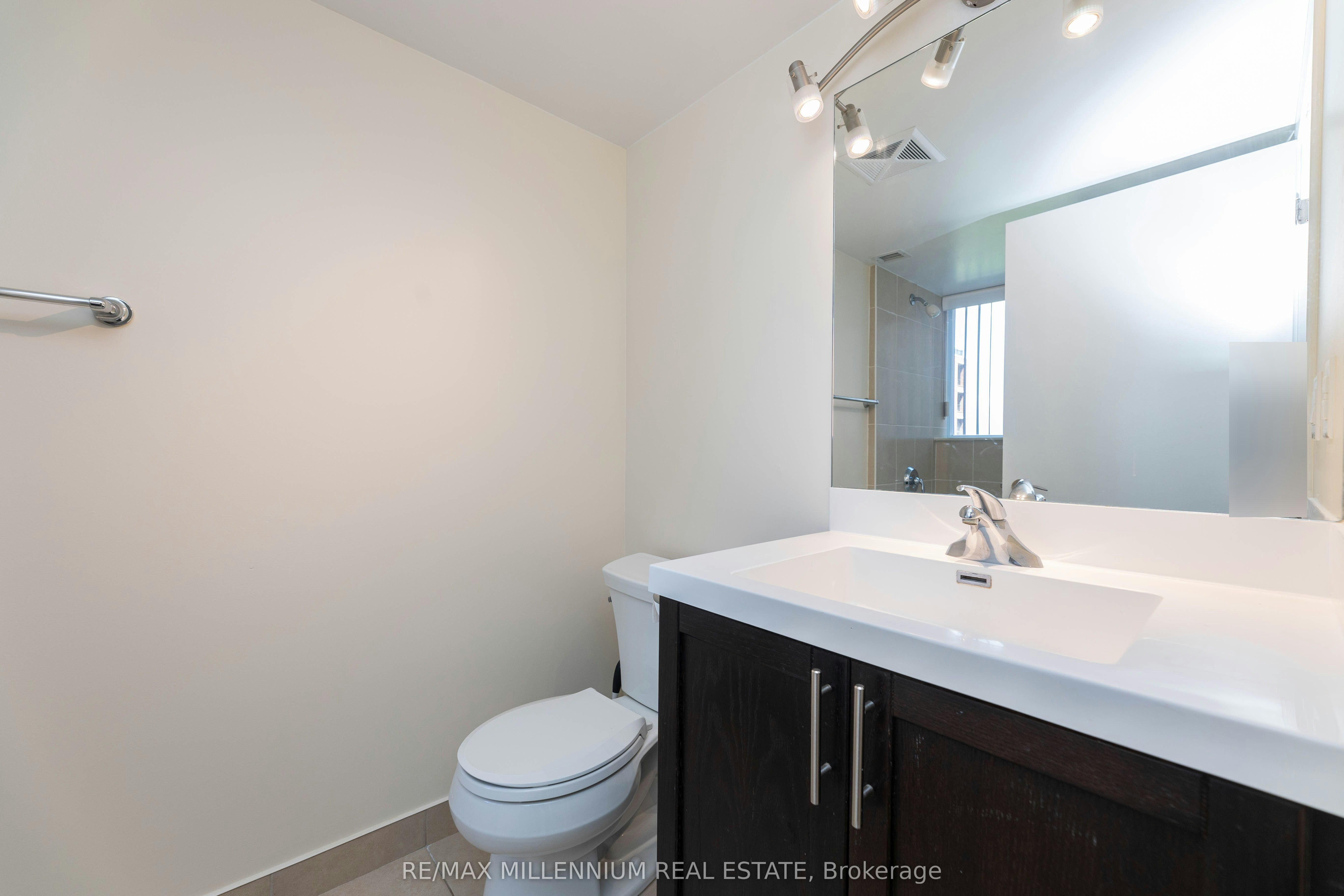 334-830 Lawrence Avenue, Toronto, ON, M6A 0B6 - 26