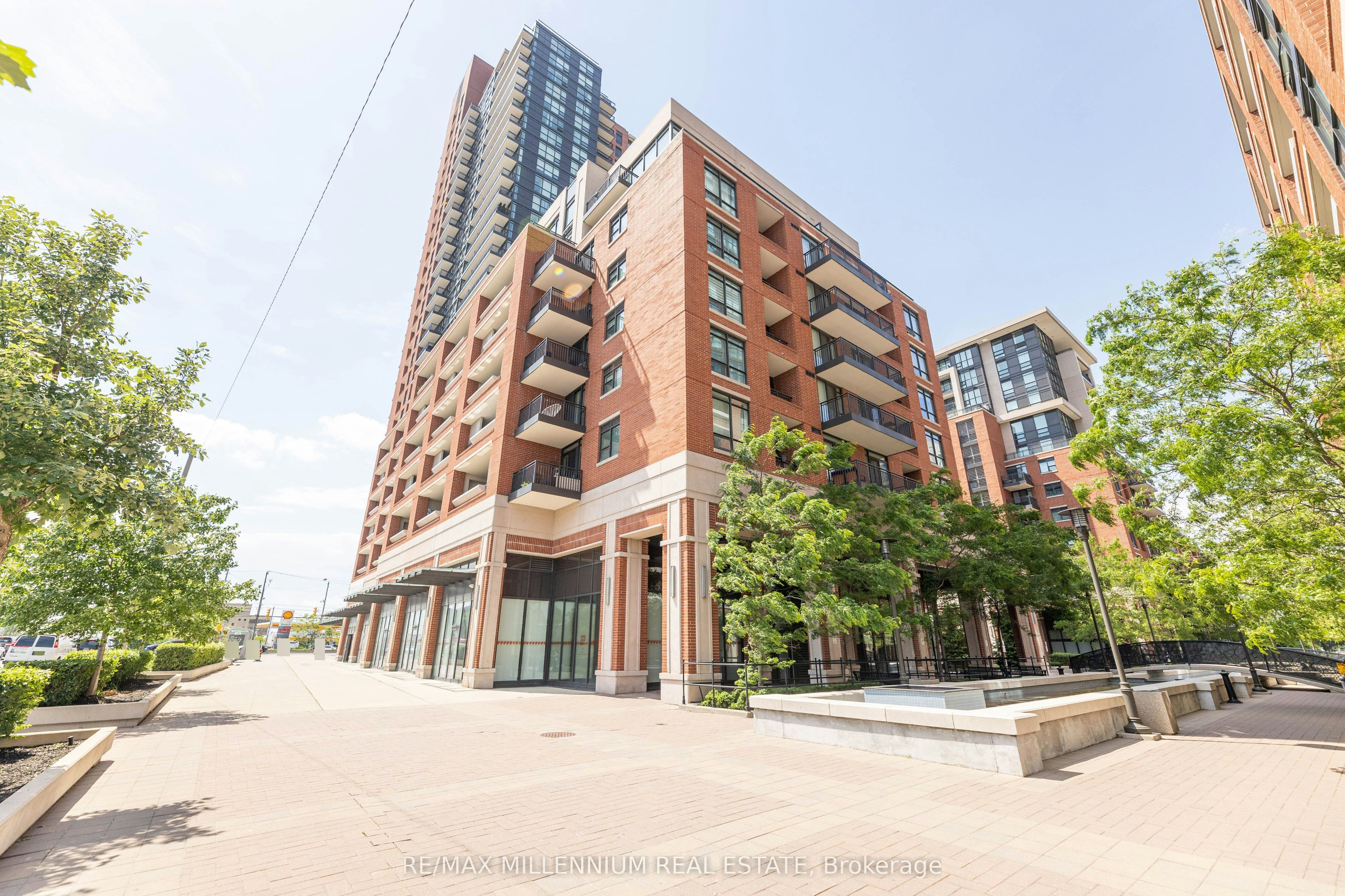 334-830 Lawrence Avenue, Toronto, ON, M6A 0B6