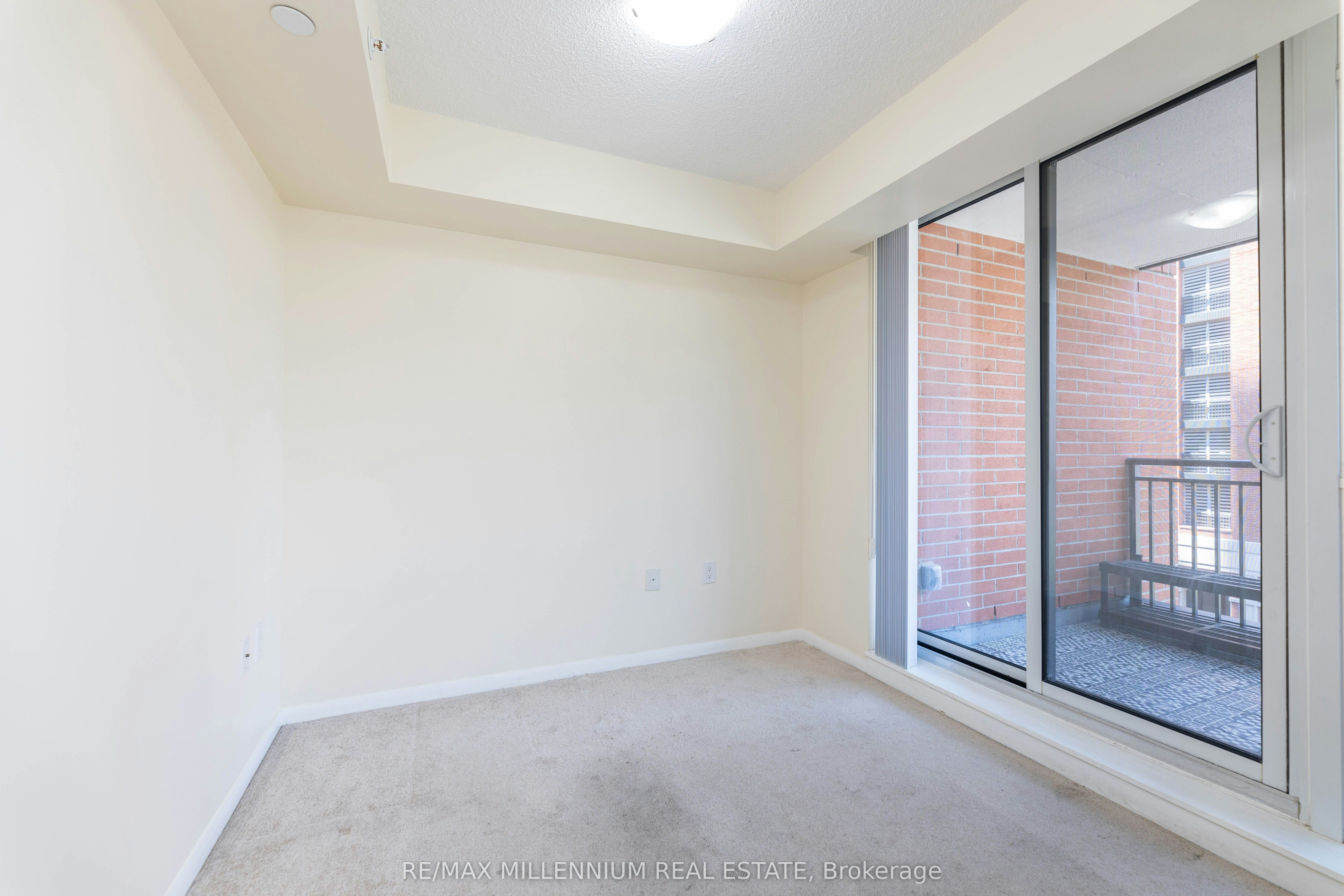 334-830 Lawrence Avenue, Toronto, ON, M6A 0B6 - 17