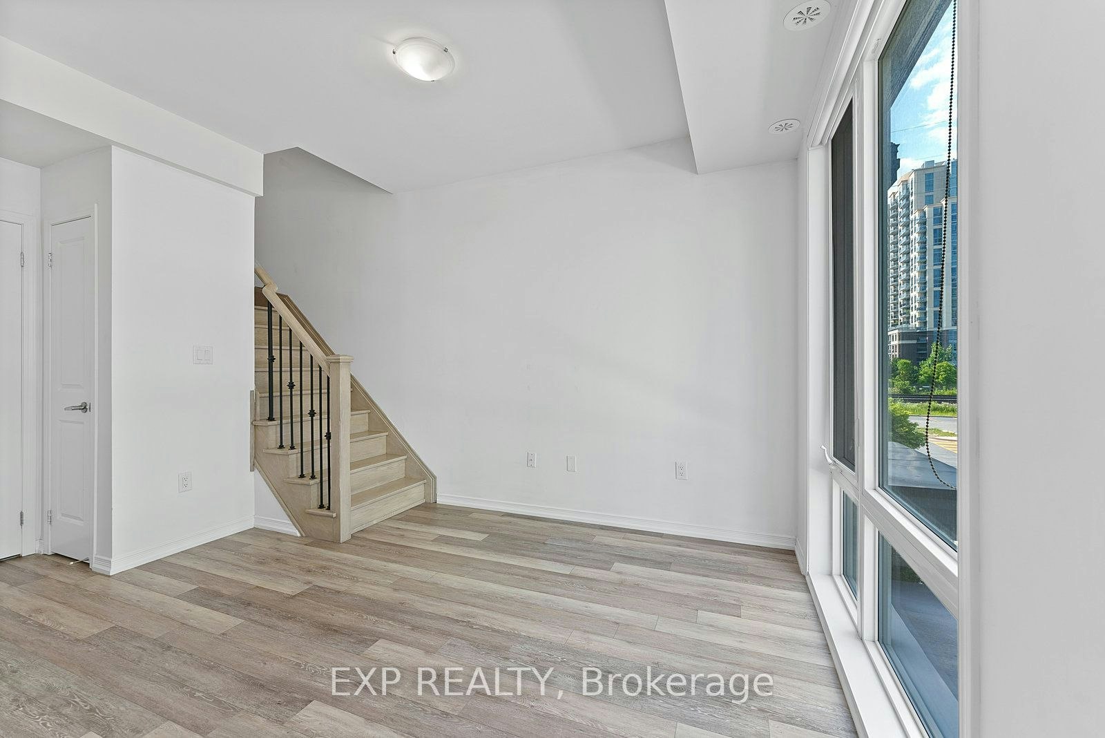 64-28 Fieldway Road, Toronto, ON, M8Z 0E3 - 14