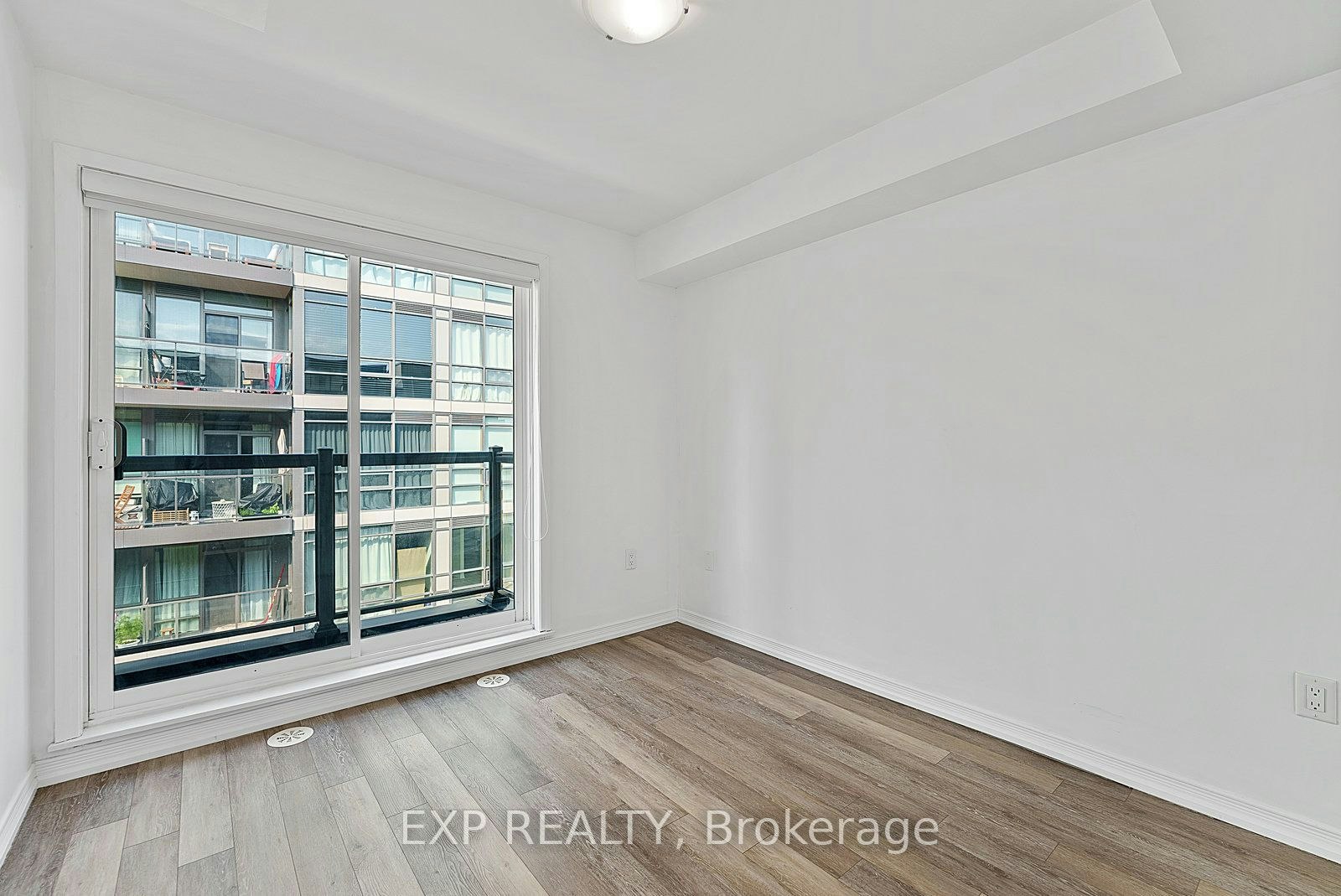 64-28 Fieldway Road, Toronto, ON, M8Z 0E3 - 20