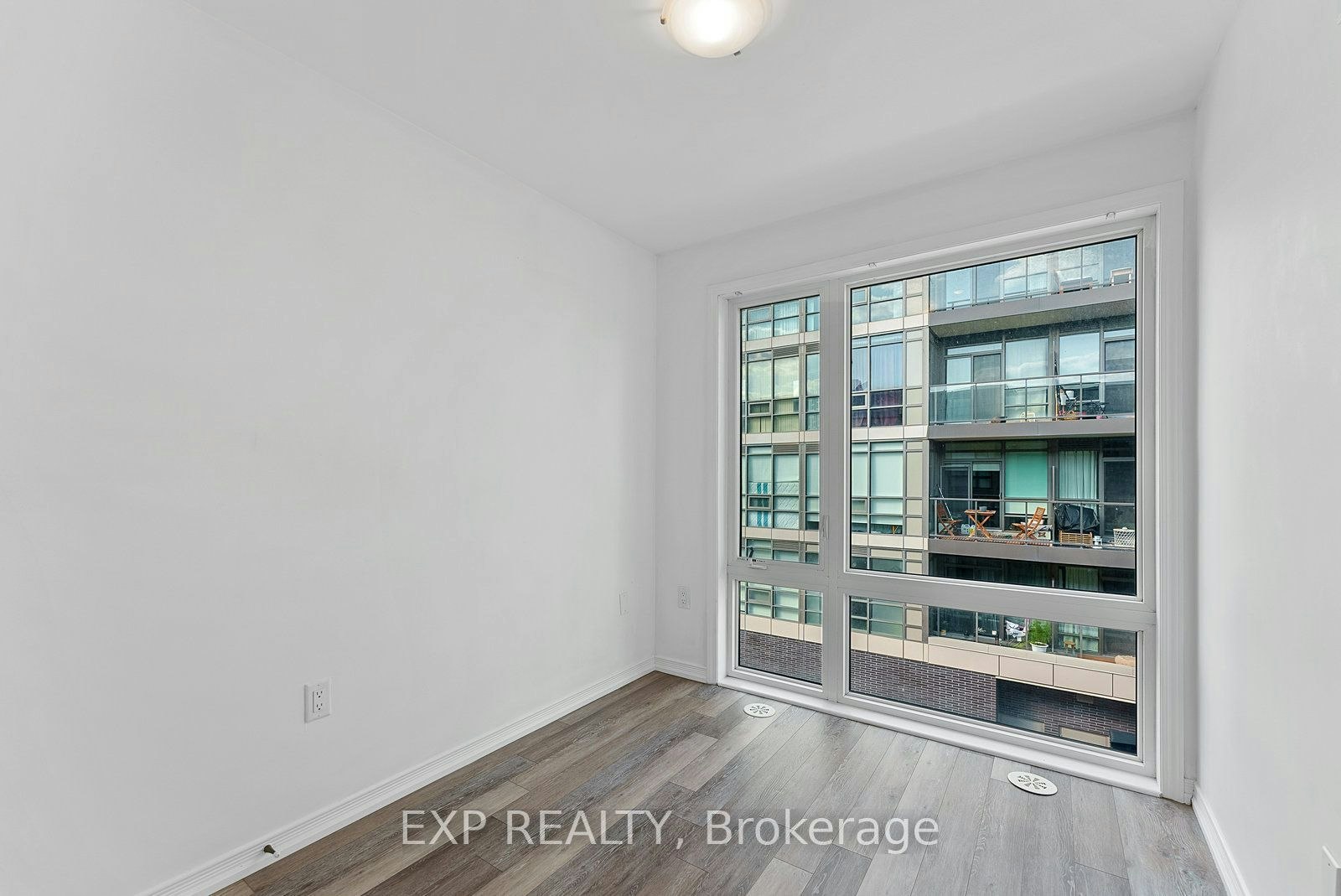 64-28 Fieldway Road, Toronto, ON, M8Z 0E3 - 23