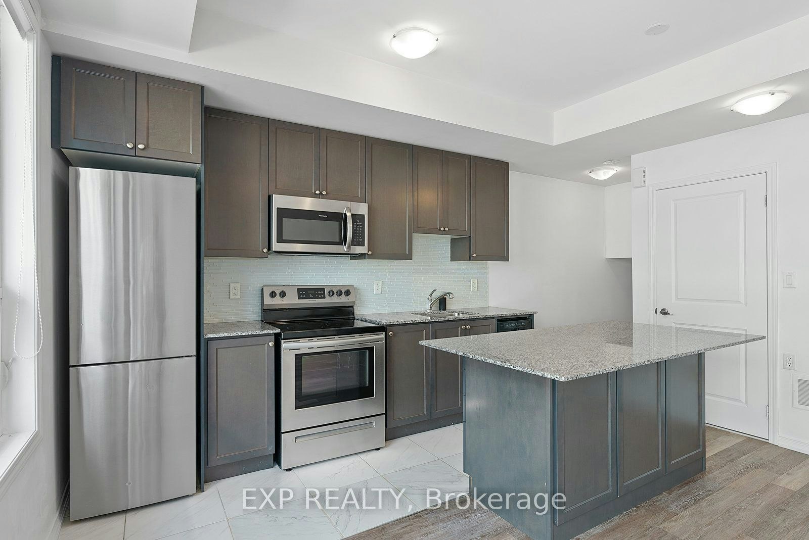 64-28 Fieldway Road, Toronto, ON, M8Z 0E3 - 8