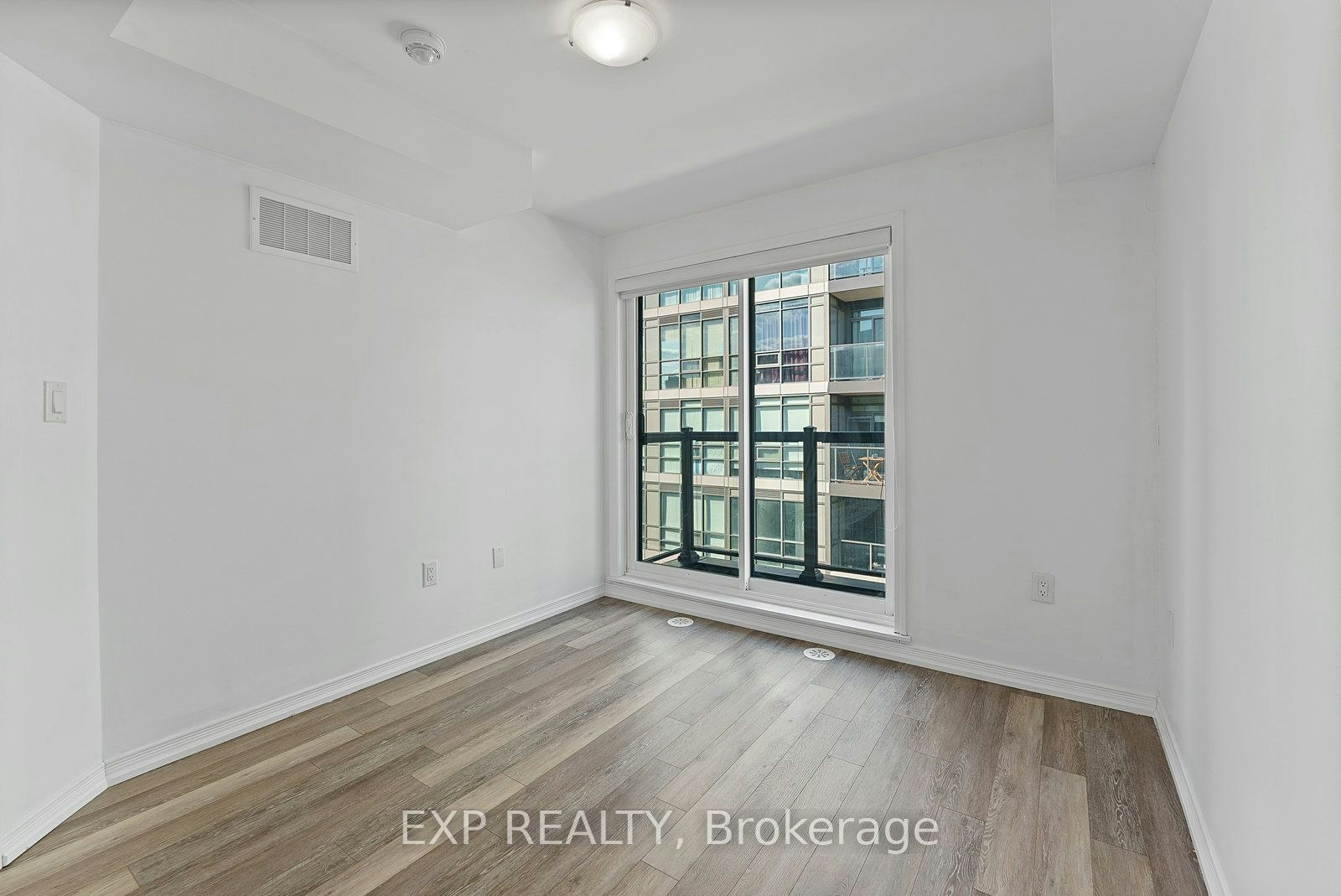 64-28 Fieldway Road, Toronto, ON, M8Z 0E3 - 18